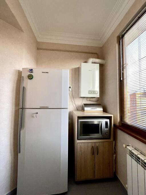 Sunny 2-Bedroom Flat In Yerevan. Exterior photo